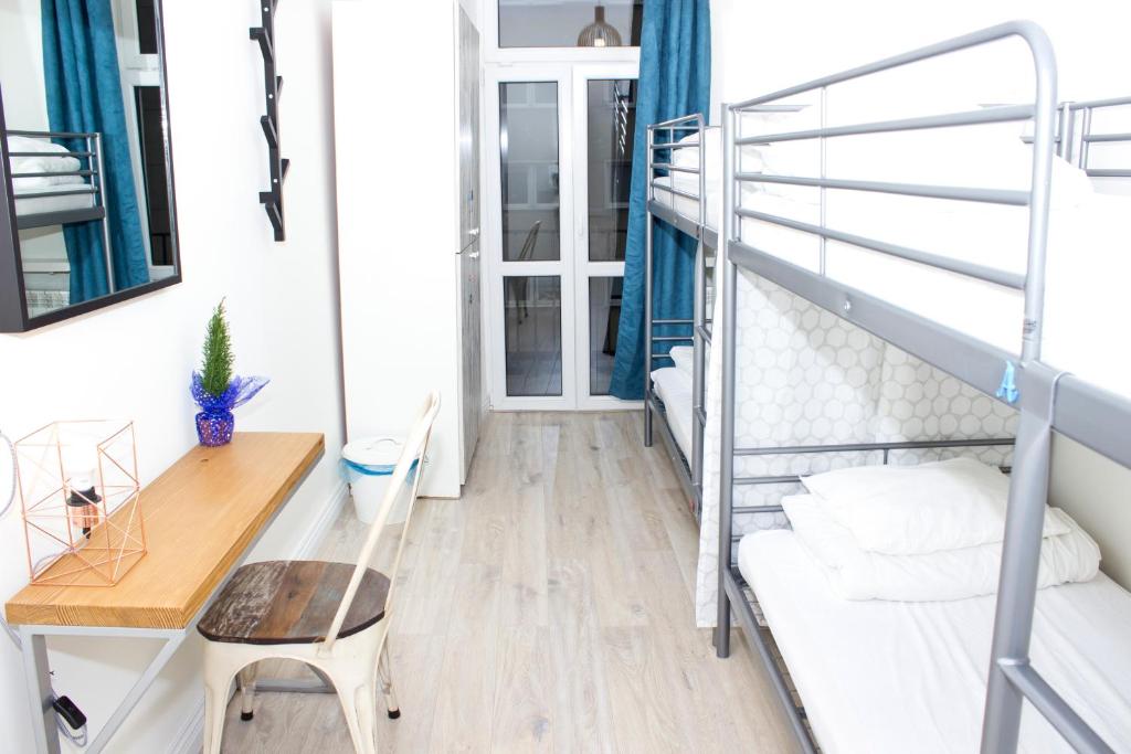 Postel nebo postele na pokoji v ubytování Chillout Hostel