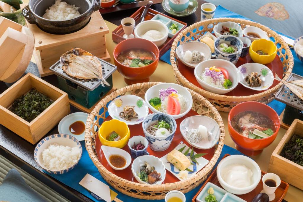 Makanan di atau berdekatan ryokan