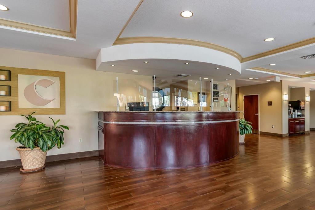 Comfort Suites Biloxi/Ocean Springs photo