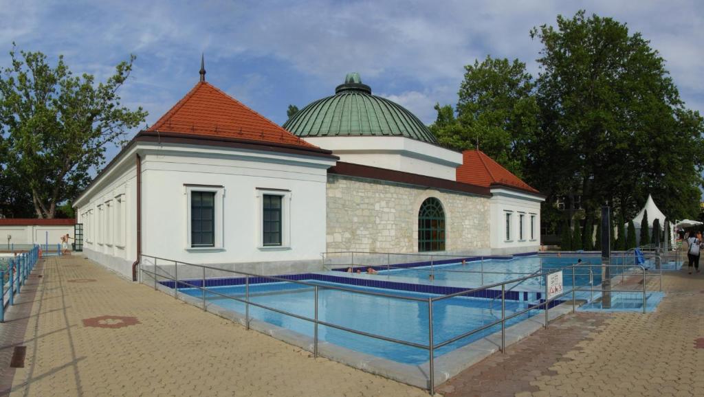 Bazén v ubytování Relax apartman nebo v jeho okolí