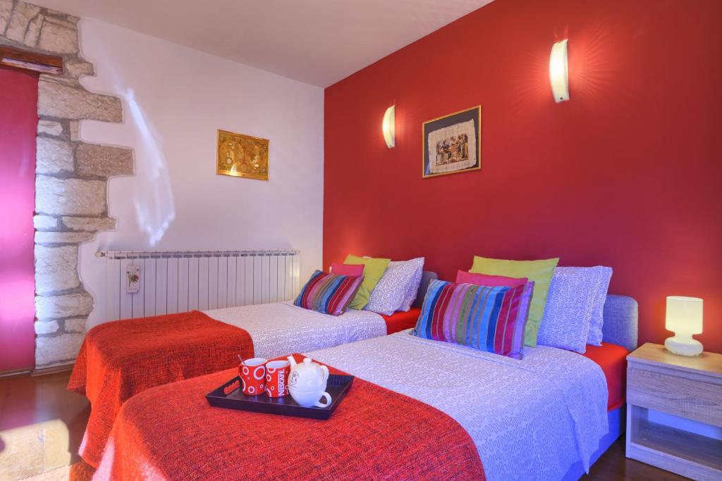 Posteľ alebo postele v izbe v ubytovaní Top Center Room & Apartment
