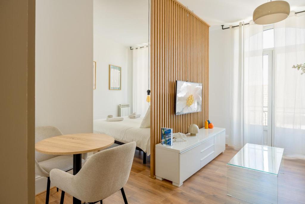 Downtown at Max, Refuge en Hyper-centre – photo 11