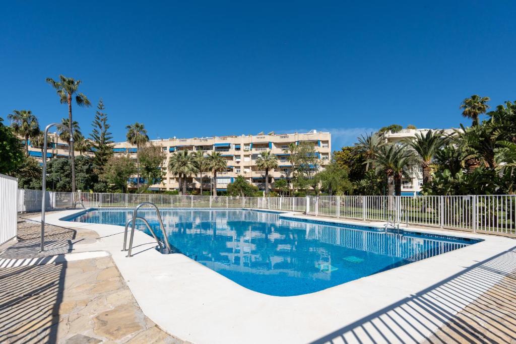 Costa Lago Garden - Los Alamos Beach Apartment