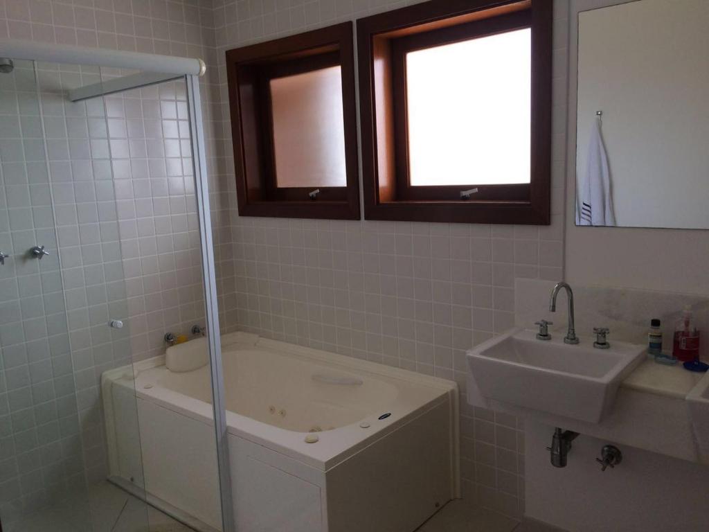  Casa de Luxo em Ilhabela vista para o Mar - Condominio Yacamin- Praia do Curral