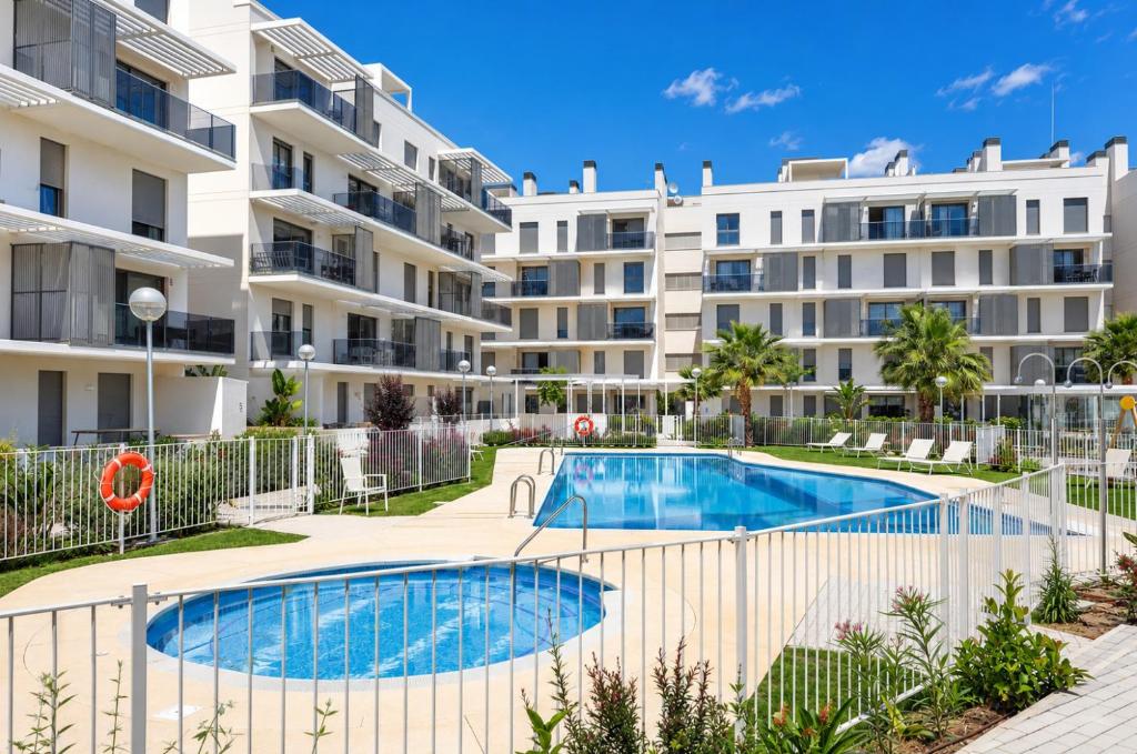 Marina Real 3 Apartment by NRAS