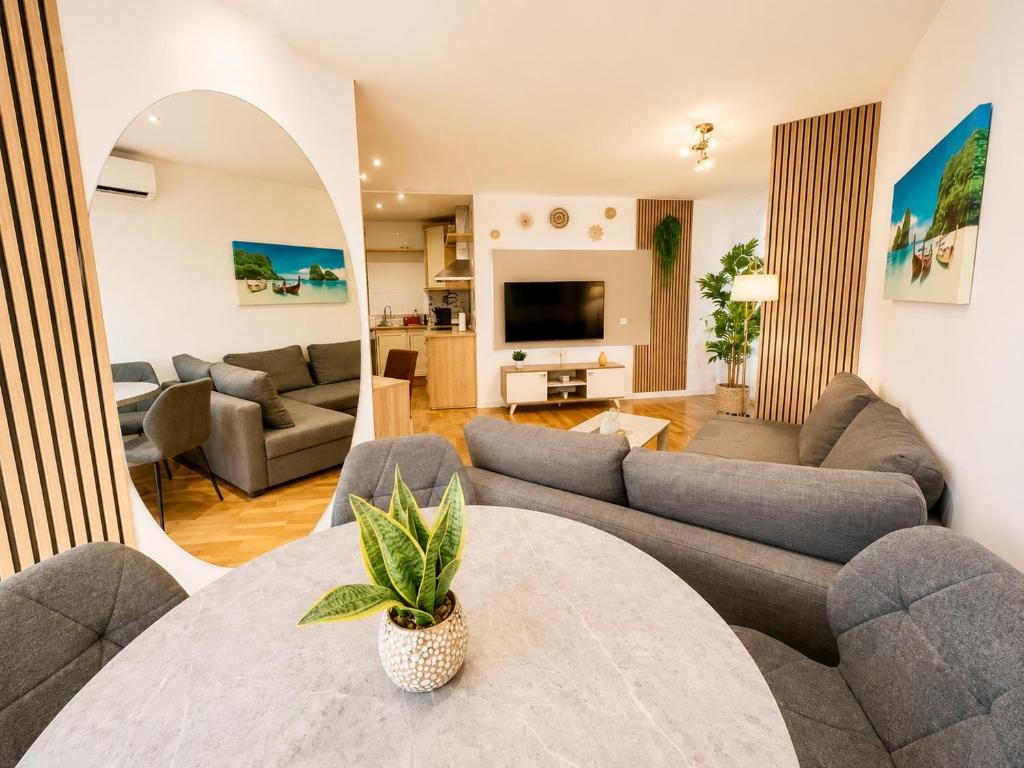 Centro Nogalera Apartment- Torremolinos