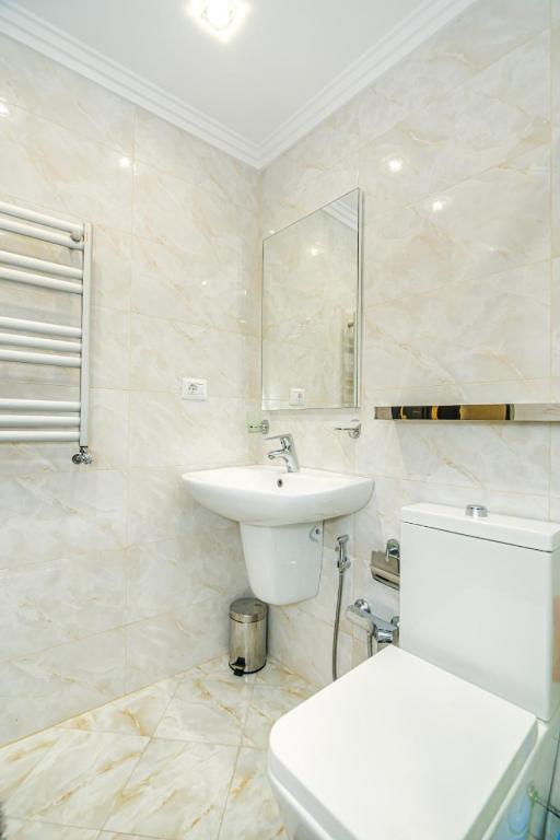 فضای داخلی MOREX Apartment در باکو - تصویر ۳