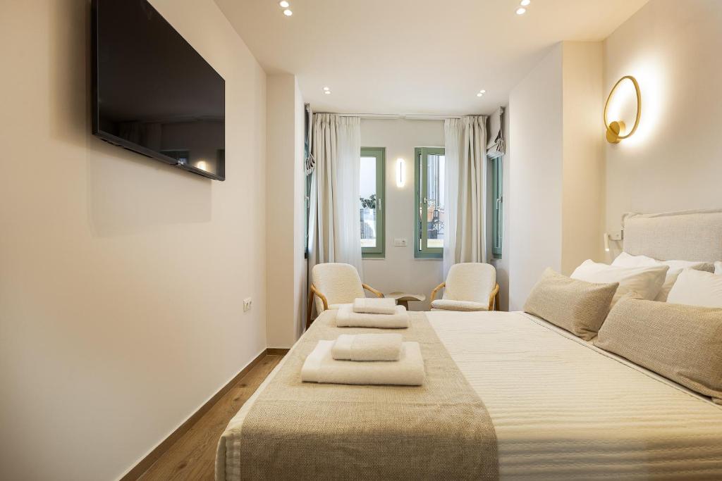 CF Stay, premium Old Town Living under the Castle!