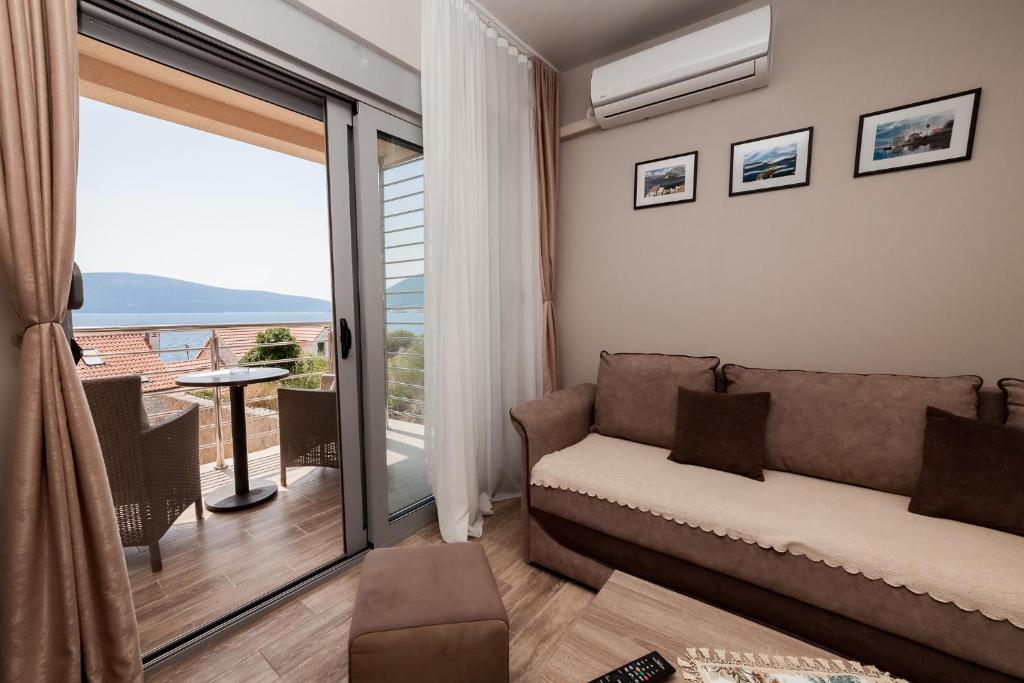 Apartments Villa Jelena - Studio With Sea View