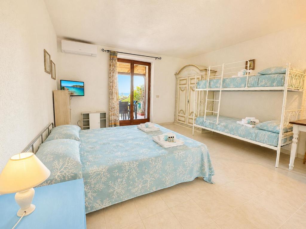 Baja Sardinia Casetta Belvedere 2 with Pool 100m from the Beach