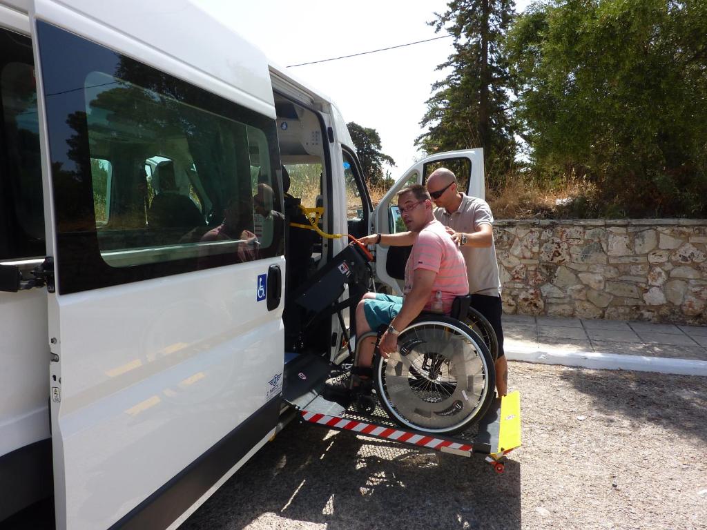 Hostia v ubytovaní ERIA RESORT for people with special abilities