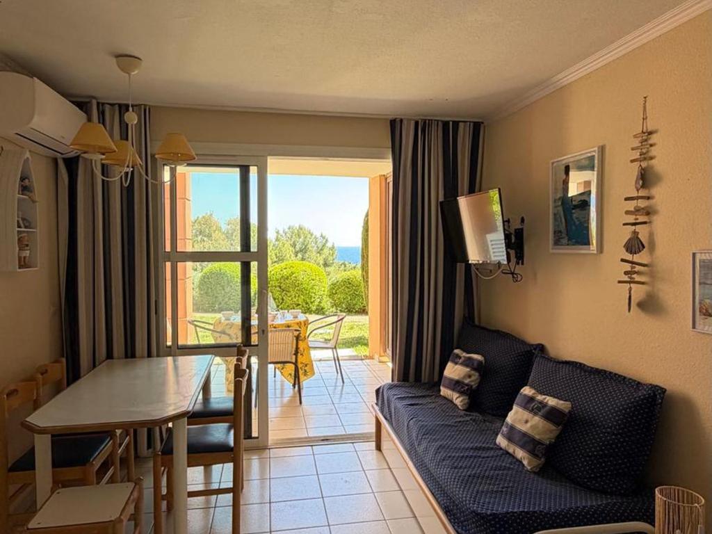 Rez-de-jardin pour 4 pers. à Cap Esterel