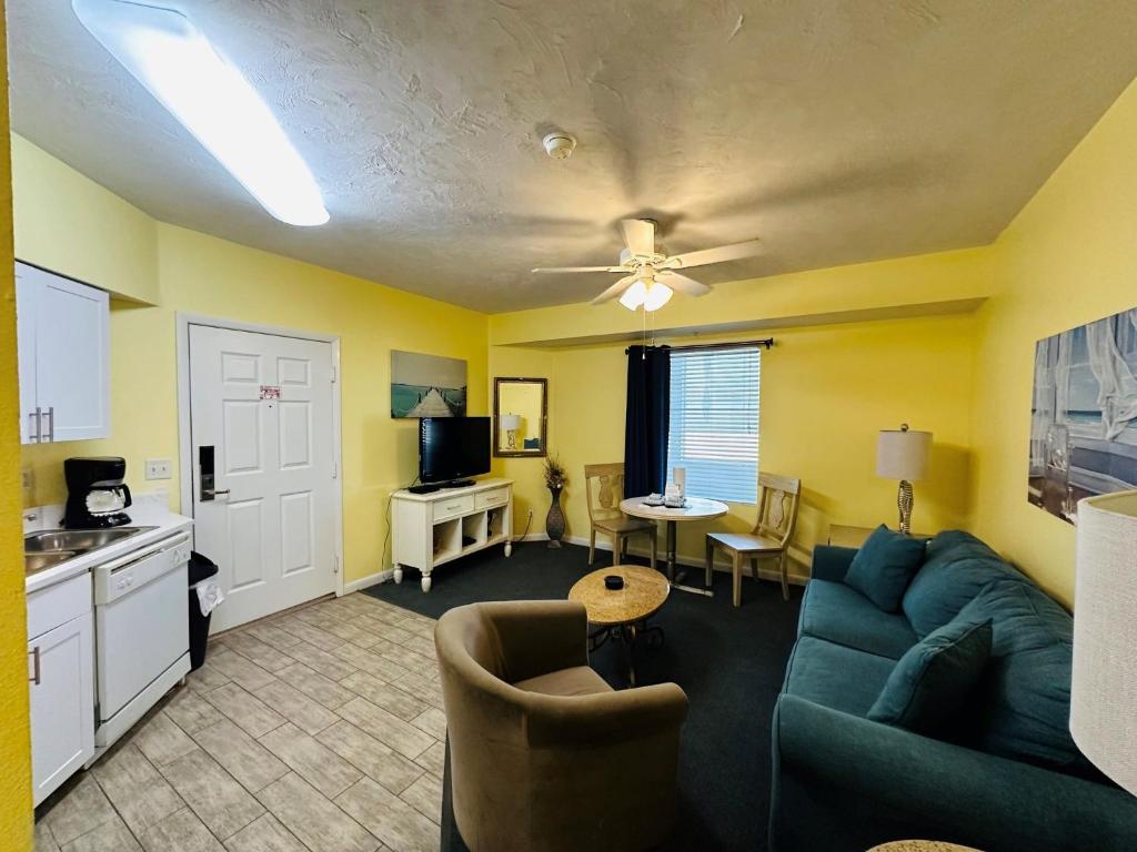 Ocean Walk Resort photo