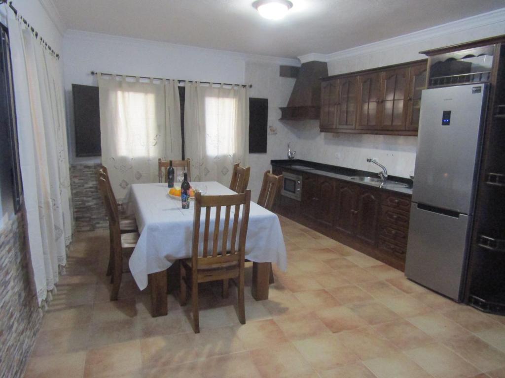 Kuchyňa alebo kuchynka v ubytovaní La Casita Villalba