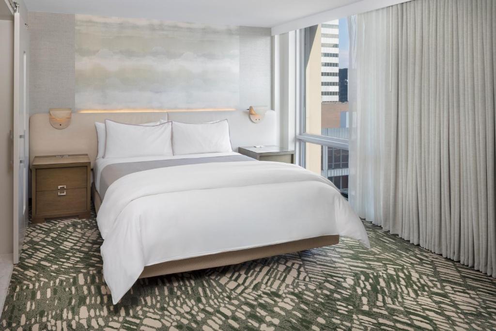 The Westin Cleveland Downtown - 