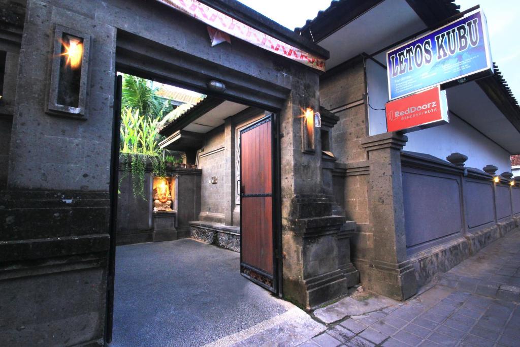 Exteriér nebo vchod ubytování Letos Kubu Homestay