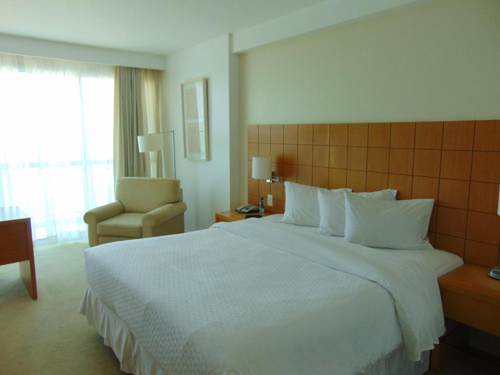  Mercure Macae