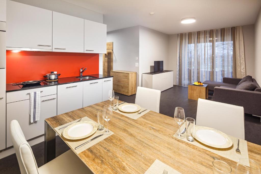 Kuchyň nebo kuchyňský kout v ubytování Aparthotel-aarau-WEST Swiss Quality