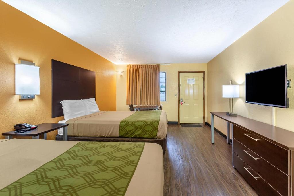 Econo Lodge Nashville North photo