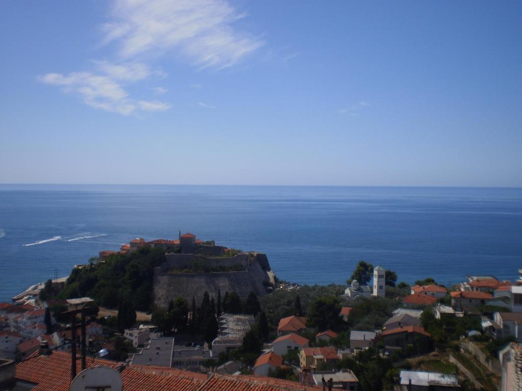 a view of a city and the ocean at Apartment Vuk i Novak in Ulcinj