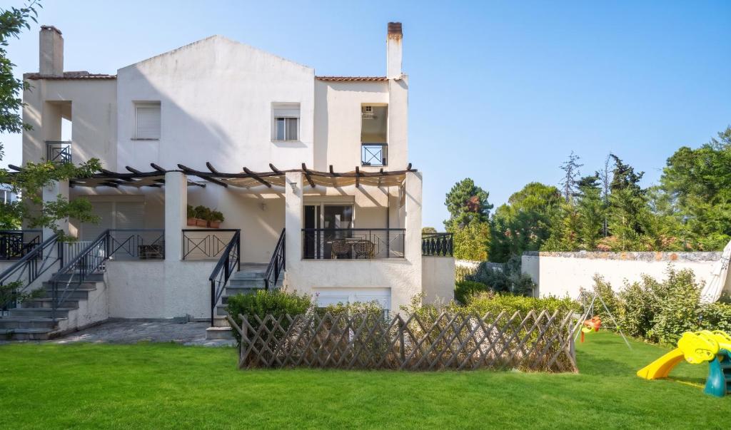 Glarokavos Escape Villa by RentalsPro - Pefkohori Halkidiki
