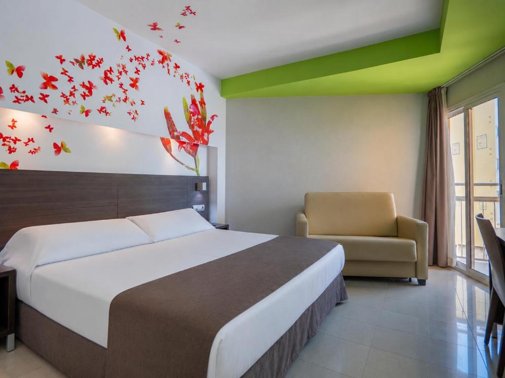 Hotel Porto Calpe - 侧面海景高级双人或双床间