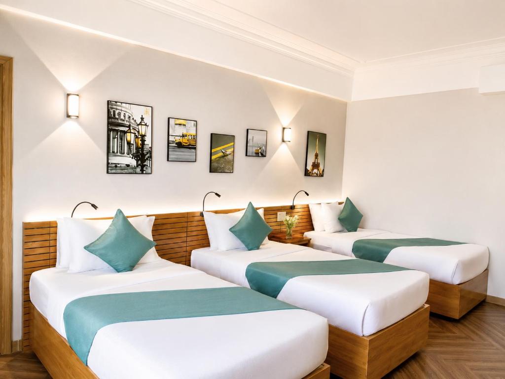 Happy Life Green Hotel - Family Room With Window