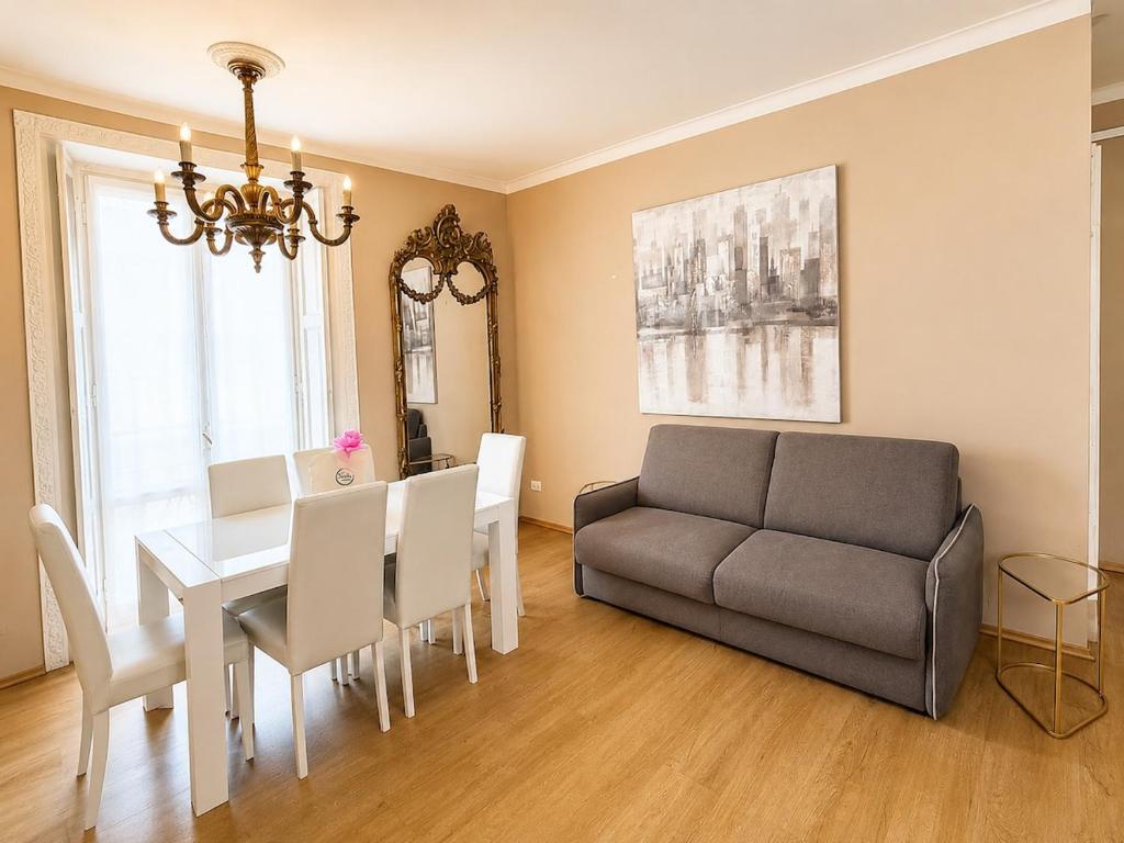 Three Bedroom Apartment in Porta Venezia