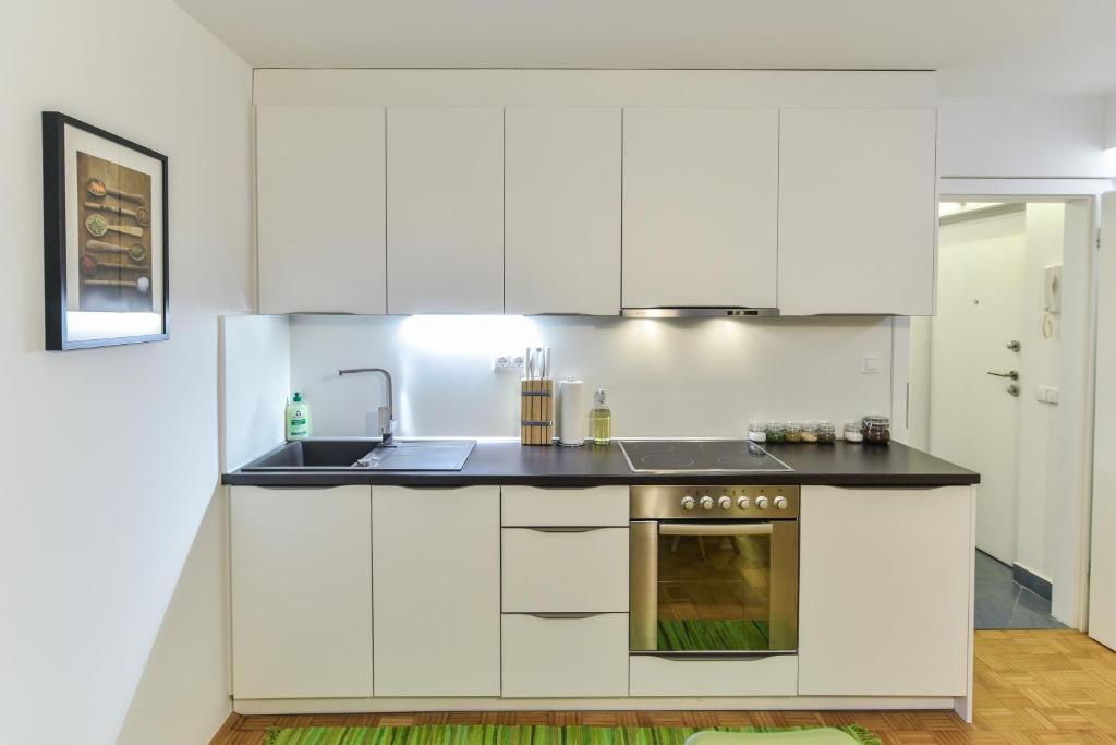 Strict city apartments - Appartement Met één Slaapkamer