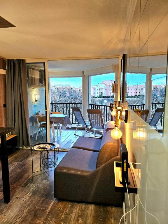 Apartment with wifi, air conditioning and pool