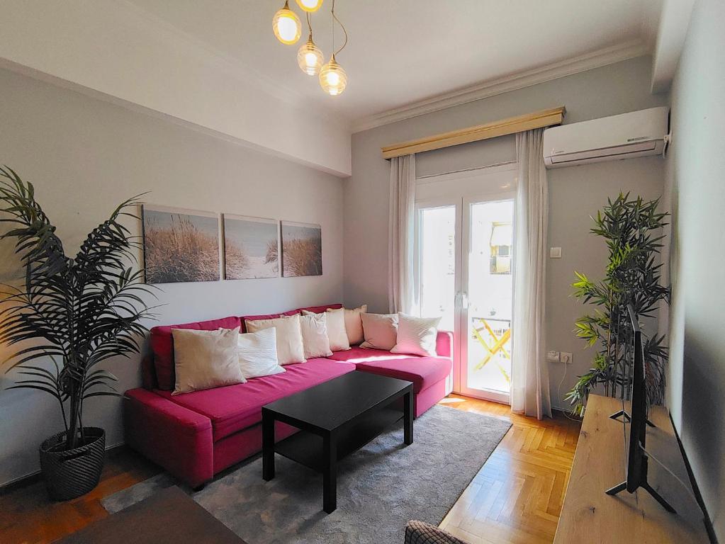 Heart of Koukaki flat, 10’ walk to Acropolis