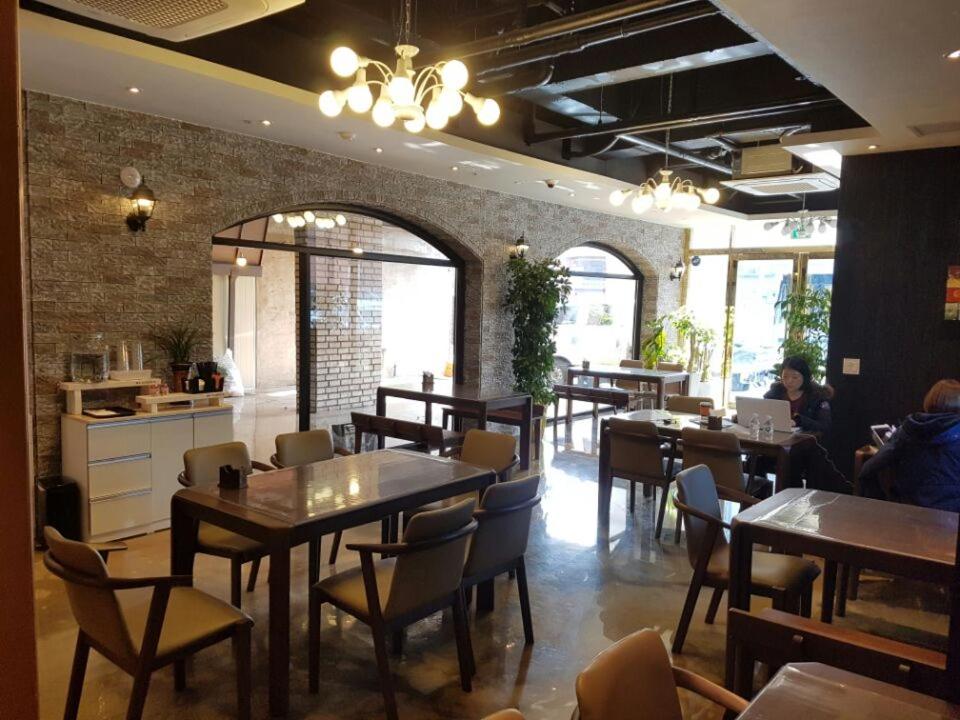 Restaurace v ubytování 24 Guesthouse Suncheon