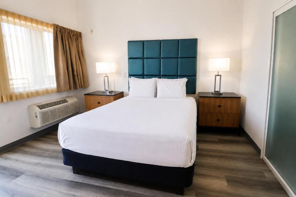 Porto Vista Hotel In Little Italy - 