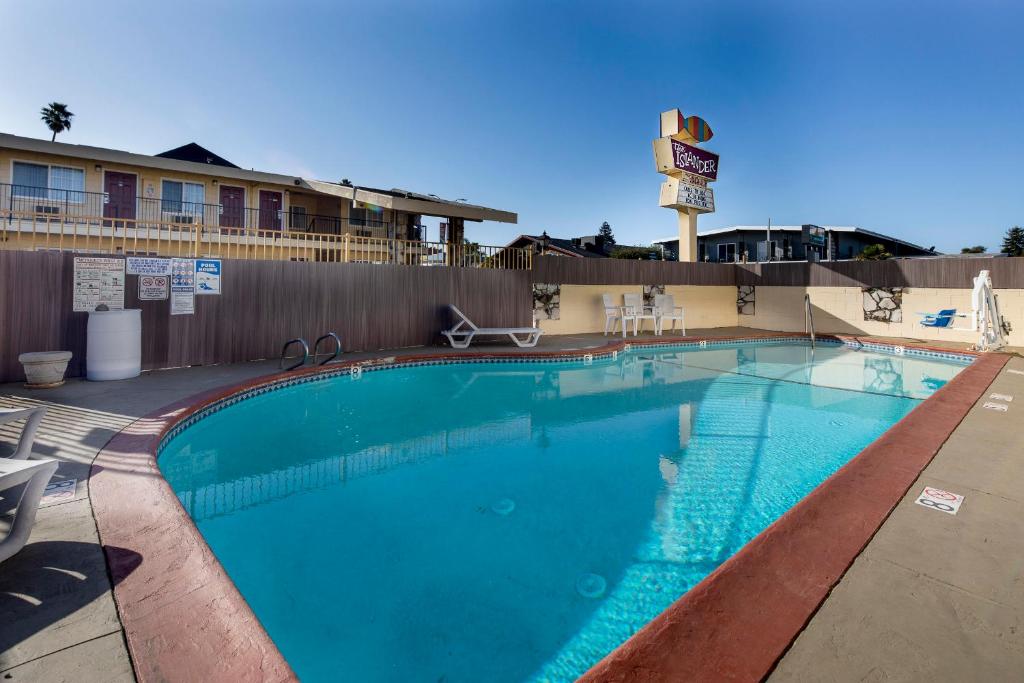 Islander Motel Santa Cruz CA photo