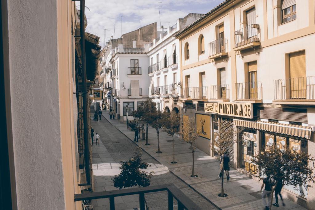 The surrounding neighborhood or a neighborhood close to the homestay