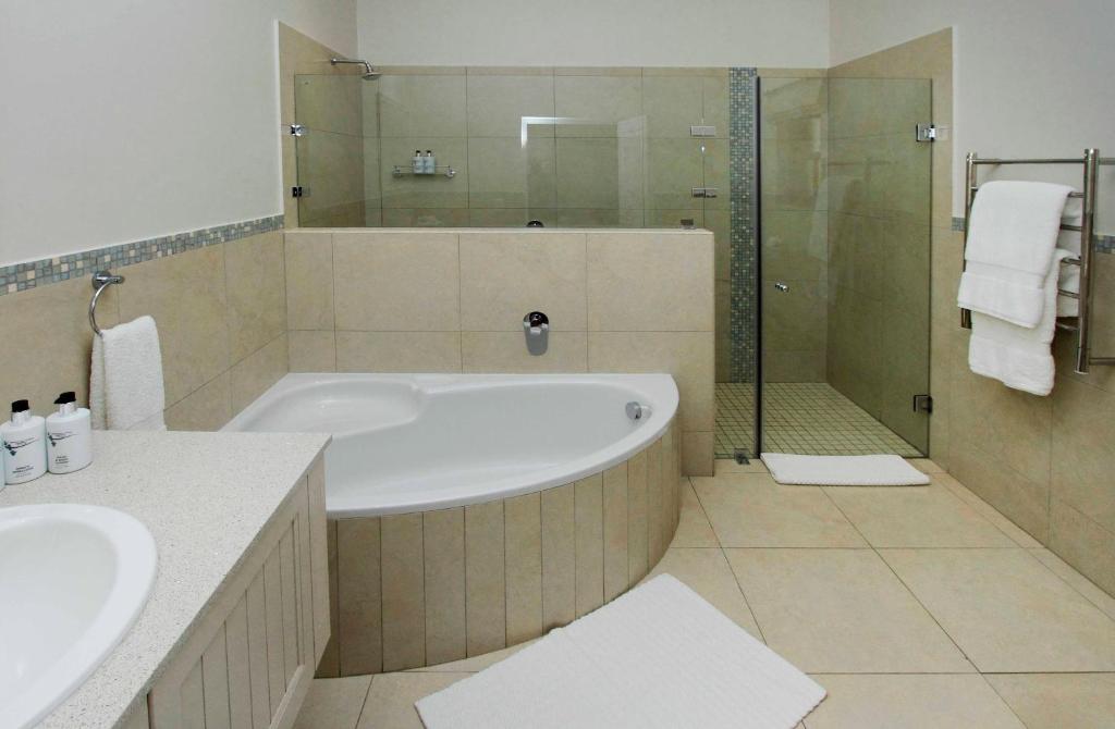 Bagno di Montagu Vines Guesthouse