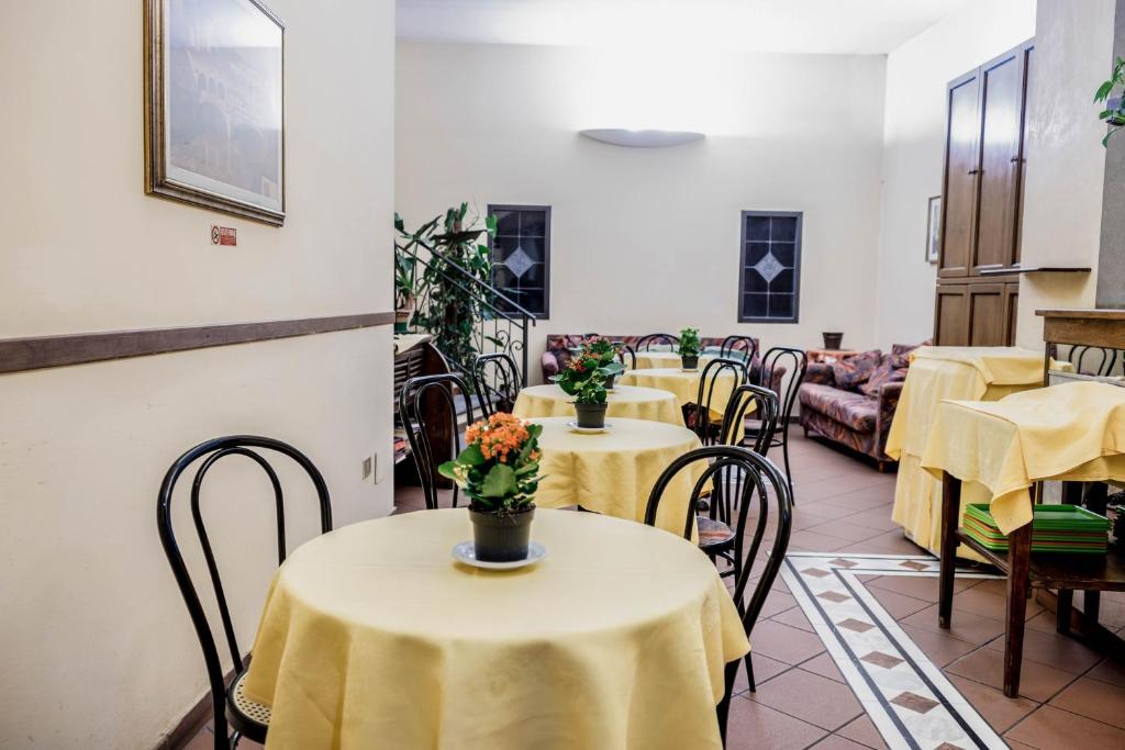 Posezení v ubytování Hotel Monica