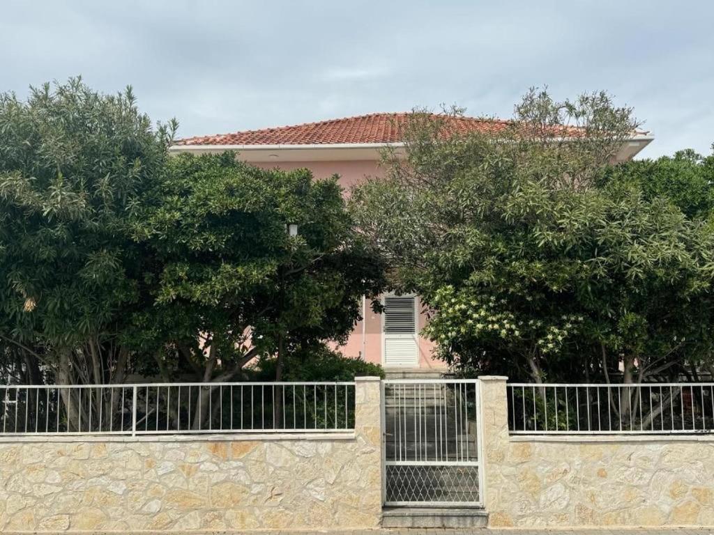 Family Apartment Mirta