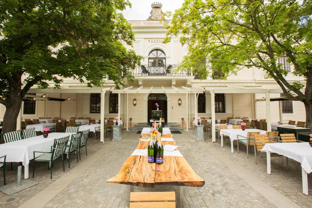 Reštaurácia alebo iné gastronomické zariadenie v ubytovaní MÖRWALD Grafenegg Hotel