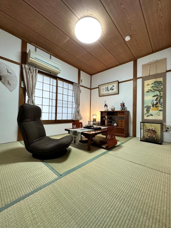 まるで日本のアニメに出てくるような和風一軒家 天下茶屋駅徒歩5分 なんば直通