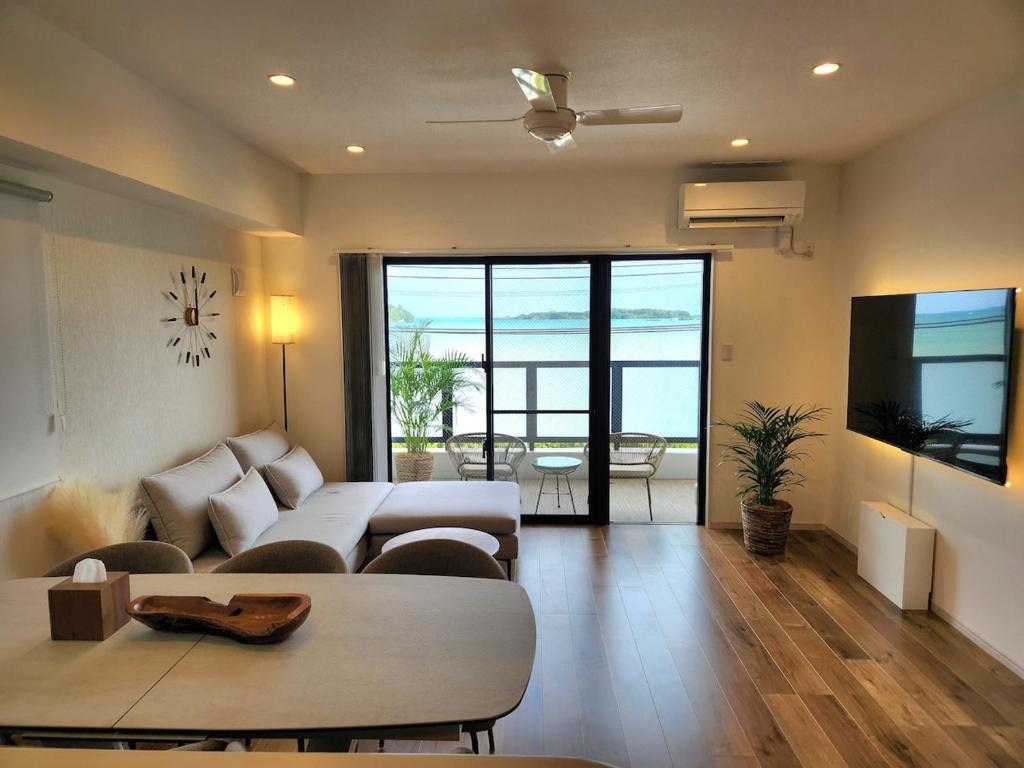 Attract Sea Okinawa Onna
