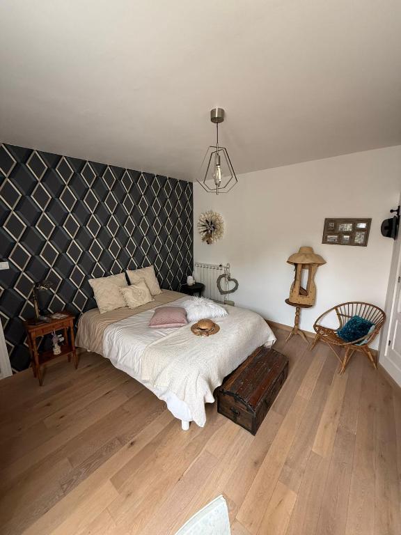 Gallery image of La chambre dorée in Servian