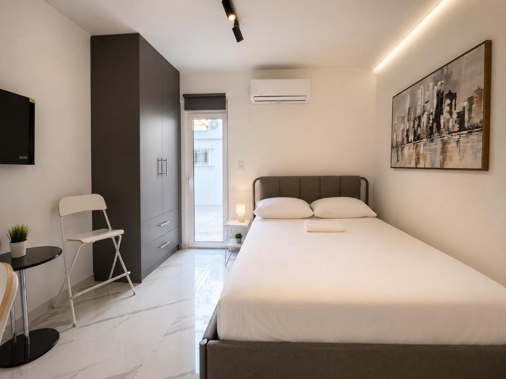 Aiolos elegant escapes near the sea of Alimos
