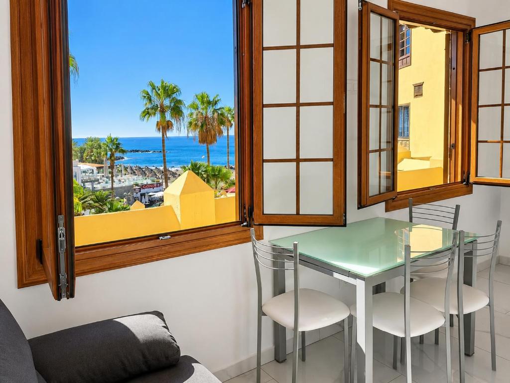 Pueblo Canario Ocean Breeze Apartment