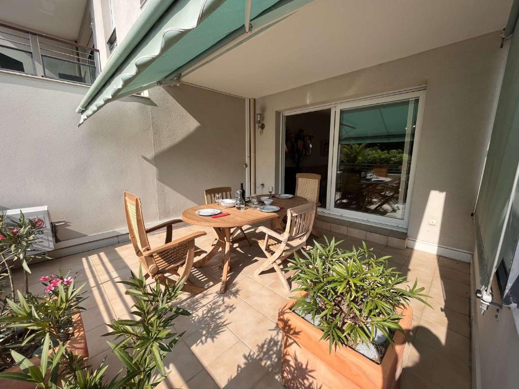 FS550-B11 Appt 3 pièces 6 personnes FREJUS