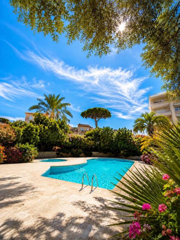 Appartement 2 à 4 pers à 500m Plage Centre de Ste Maxime