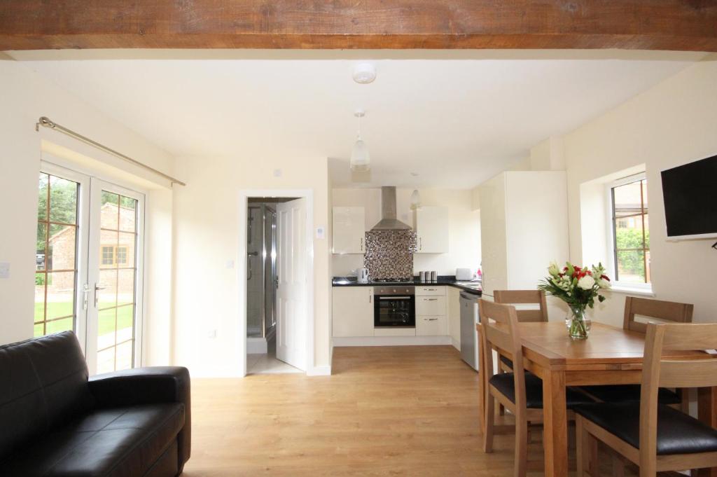 Villa Farm York - Melrose Cottage