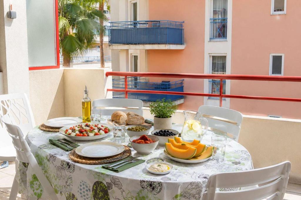 SR440-025 Appt 2 pièces 4 personnes SAINT RAPHAEL