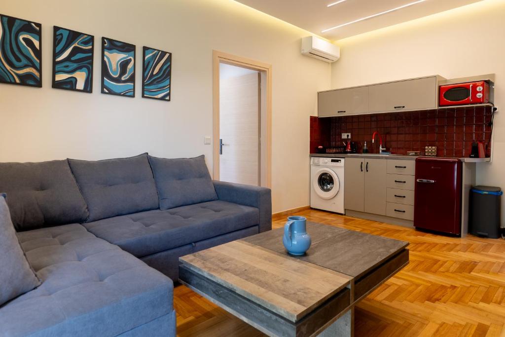 New Ventiri Suite 6, near Hilton, Athens Central , 4 family & Bussines