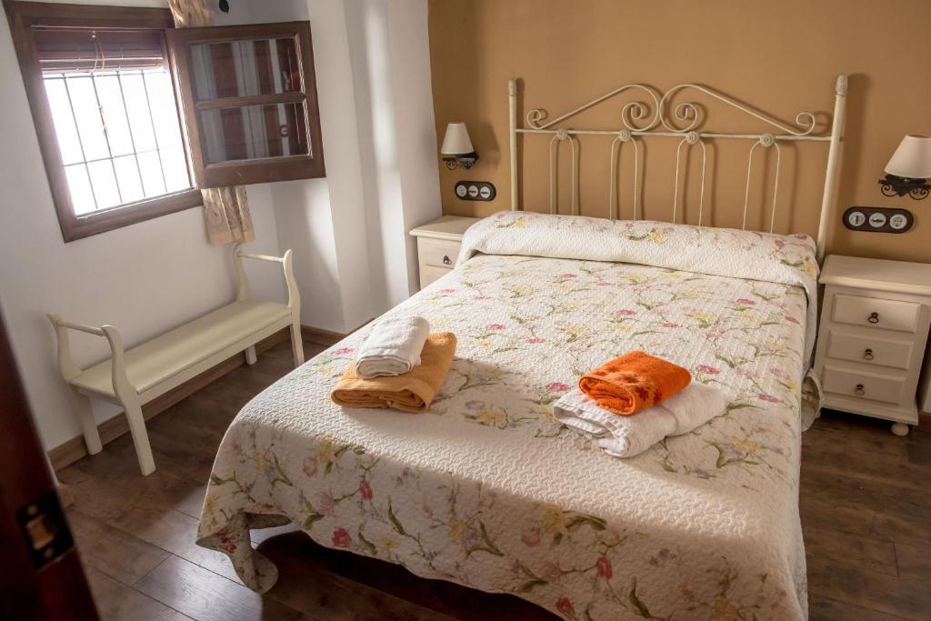 Postel nebo postele na pokoji v ubytování Casa Rural Zambra
